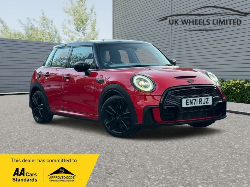MINI Hatch  2.0 Cooper S Sport Steptronic Euro 6 (s/s) 5dr 