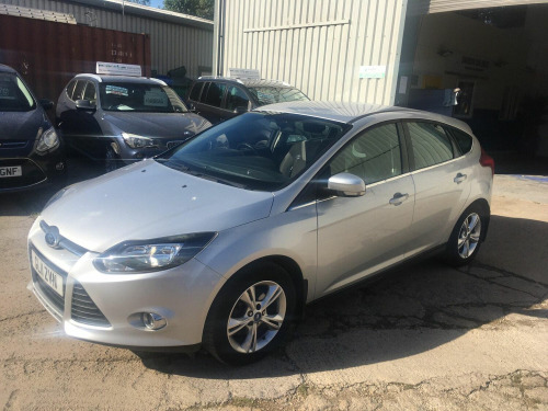 Ford Focus  1.6 Zetec Euro 5 5dr