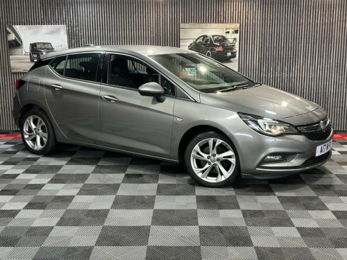 Vauxhall Astra  1.6 CDTi ecoTEC BlueInjection SRi Hatchback 5dr Di