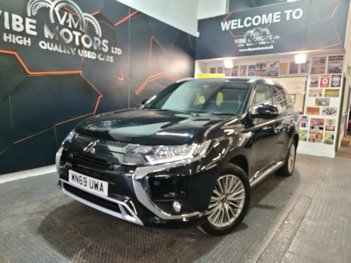 Mitsubishi Outlander  2.4h TwinMotor 13.8kWh Dynamic Safety CVT 4WD Euro 6 (s/s) 5dr