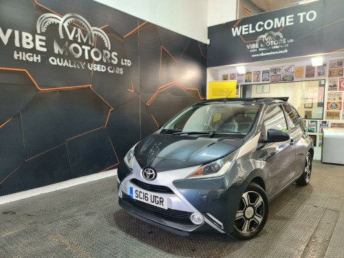 Toyota AYGO  1.0 VVT-i x-clusiv 2 x-wave x-shift Euro 6 5dr