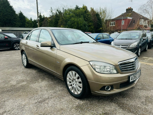 Mercedes-Benz C-Class C180 1.8 C180 BlueEfficiency Elegance Auto Euro 5 4dr