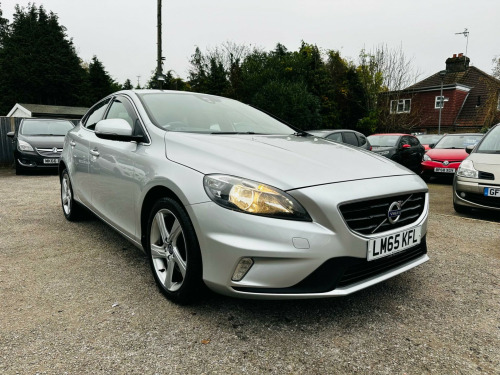 Volvo V40  2.0 D2 R-Design Euro 6 (s/s) 5dr