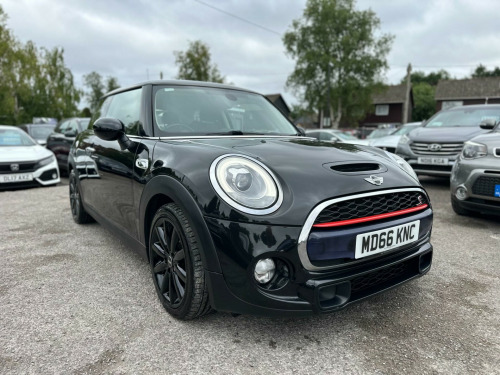 MINI Hatch  2.0 Cooper SD Auto 6Spd Euro 6 (s/s) 3dr