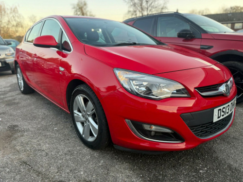 Vauxhall Astra  2.0 CDTi ecoFLEX SRi Euro 5 (s/s) 5dr 