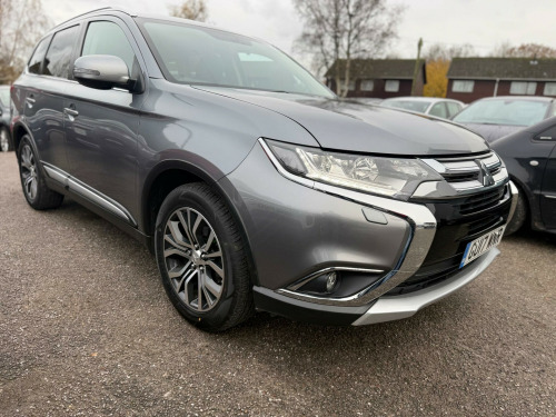 Mitsubishi Outlander  2.2 DI-D 4 4WD Euro 6 (s/s) 5dr