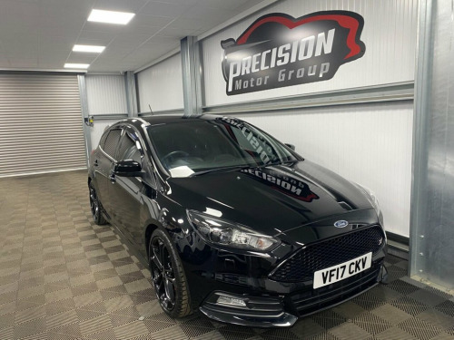 Ford Focus  2.0L ST-3 5d 247 BHP