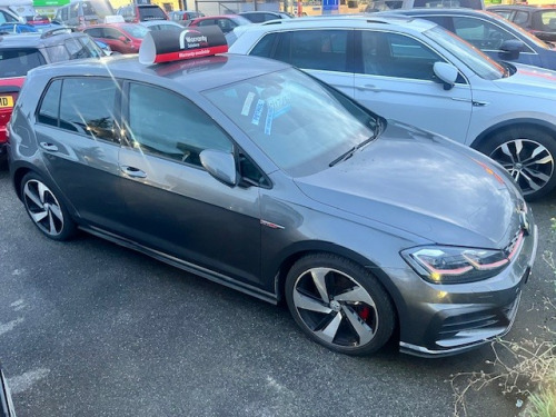 Volkswagen Golf  2.0 TSI GTI