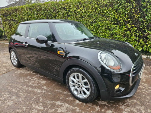 MINI Hatch  1.5 Cooper D Hatchback 3dr Diesel Manual Euro 6 (s