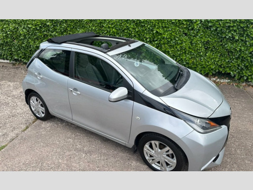 Toyota AYGO  1.0 VVT-i x-pression x-wave 5dr Petrol Manual Euro