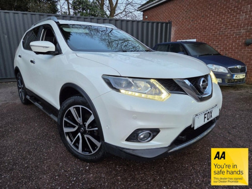 Nissan X-Trail  1.6 dCi Tekna SUV 5dr Diesel XTRON Euro 5 (s/s) (1 