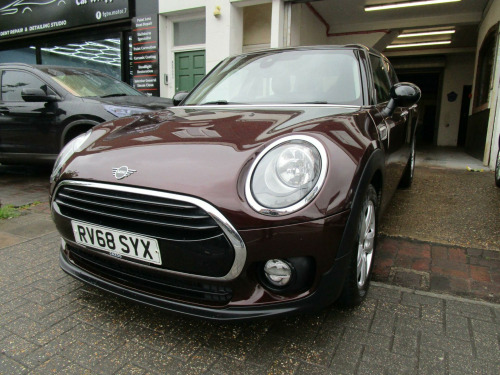 MINI Clubman  1.5 Cooper Steptronic Euro 6 (s/s) 6dr