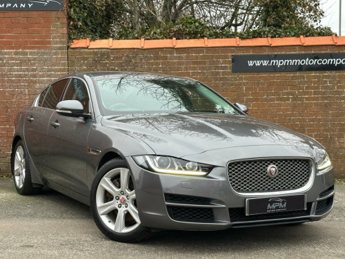 Jaguar XE  2.0i Portfolio Saloon 4dr Petrol Auto Euro 6 (s/s)