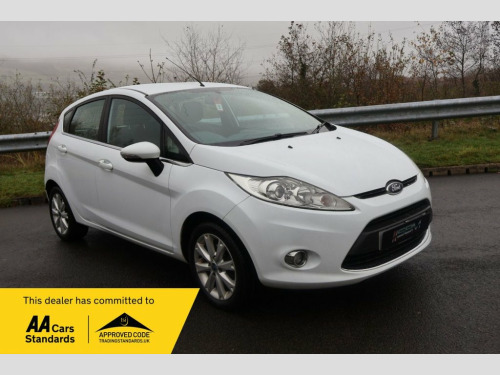 Ford Fiesta  1.25 Zetec Hatchback 5dr Petrol Manual (129 g/km, 