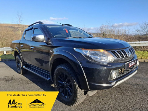 Mitsubishi L200  2.4 DI-D DC Titan Pickup Double Cab 4dr Diesel Man