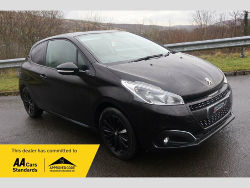 Peugeot 208  1.2 PureTech Black Edition Hatchback 3dr Petrol Ma