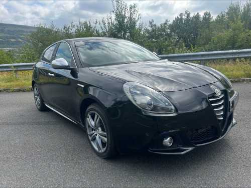 Alfa Romeo Giulietta  2.0 JTDM-2 Exclusive Hatchback 5dr Diesel Manual E