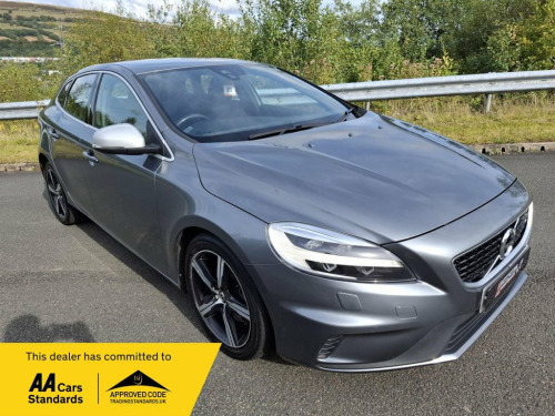 Volvo V40  2.0 T2 R-Design Hatchback 5dr Petrol Manual Euro 6