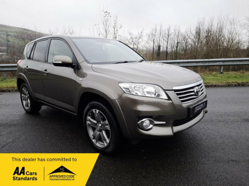 Toyota RAV4  2.2 D-CAT SR SUV 5dr Diesel Auto 4WD Euro 5 (150 p 