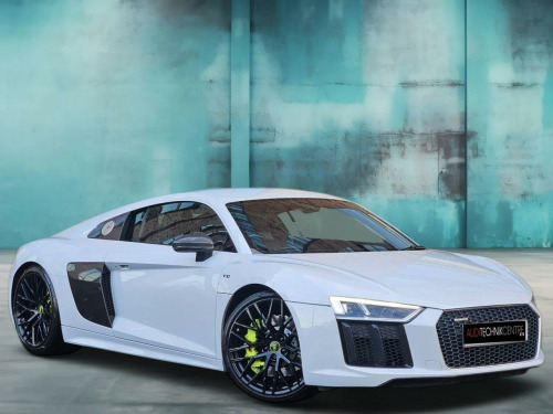 Audi R8  5.2 FSI V10 Coupe 2dr Petrol S Tronic quattro Euro 6 (s/s) (540 ps)