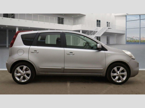 Nissan Note  1.6 16V Tekna Auto Euro 4 5dr