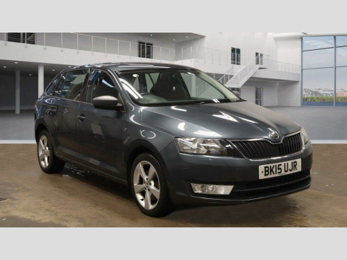 Skoda Rapid Spaceback  1.6 TDI Elegance Euro 5 5dr 