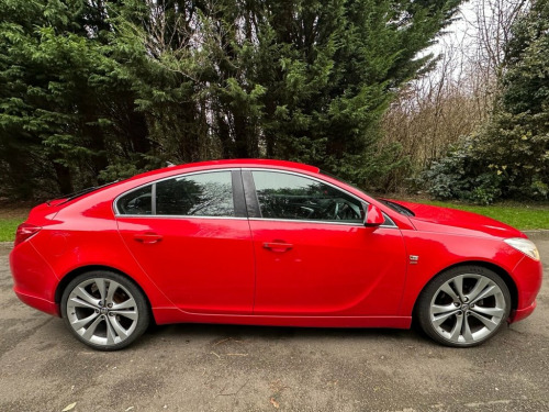 Vauxhall Insignia  2.0 CDTi ecoFLEX SRi VX line Red Nav Hatchback 5dr