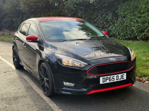 Ford Focus  1.5 T EcoBoost Zetec S Black Edition 