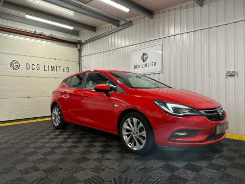 Vauxhall Astra  1.4i Turbo Tech Line Nav Hatchback 5dr Petrol Manu 