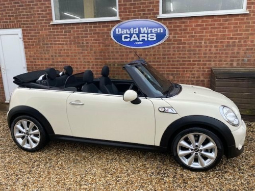 MINI Convertible  1.6 Cooper S Convertible 2dr Petrol Auto Euro 5 (1