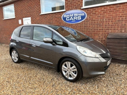 Honda Jazz  1.4 i-VTEC ES Plus Hatchback 5dr Petrol Manual Eur