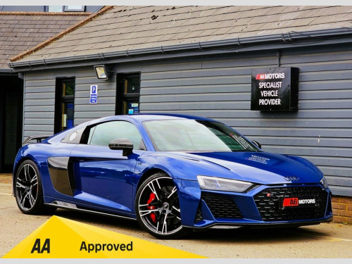 Audi R8  5.2 V10 PERFORMANCE QUATTRO 2d 612 BHP MAG RIDE.