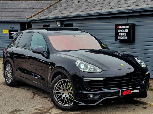 Porsche Cayenne  3.0 V6 E-Hybrid S SUV 5dr Petrol Plug-in Hybrid Ti