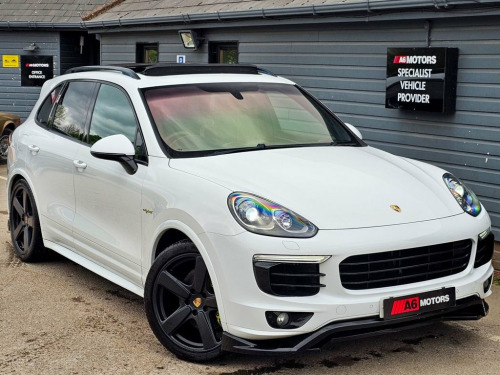 Porsche Cayenne  3.0 V6 E-Hybrid S SUV 5dr Petrol Plug-in Hybrid Ti