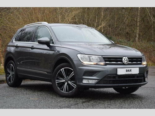 Volkswagen Tiguan  2.0 TDI BlueMotion Tech SE Navigation SUV 5dr Dies