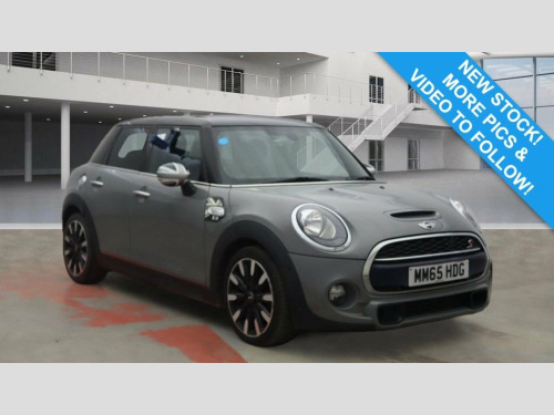MINI Hatch  2.0 Cooper SD Hatchback 5dr Diesel Auto 6Spd Euro 