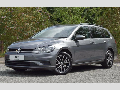Volkswagen Golf  1.6 TDI SE Nav Estate 5dr Diesel Manual Euro 6 (s/