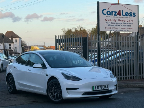 Tesla Model 3  Standard Range Plus Auto RWD 4dr 