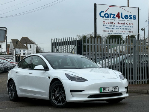 Tesla Model 3  Standard Range Plus Auto RWD 4dr 