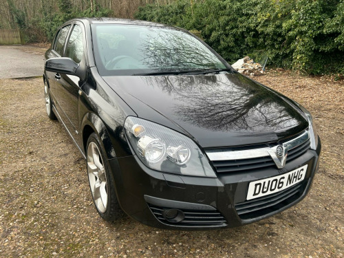 Vauxhall Astra  1.8i 16v SRi 5dr