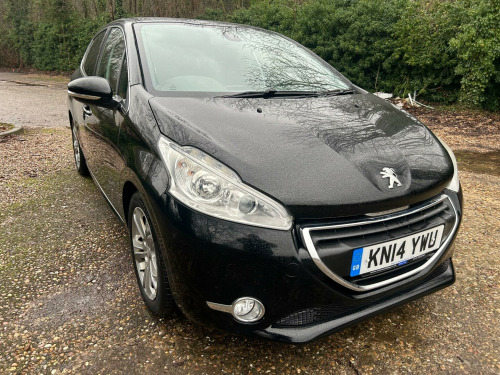 Peugeot 208  1.6 e-HDi Allure Euro 5 (s/s) 5dr 