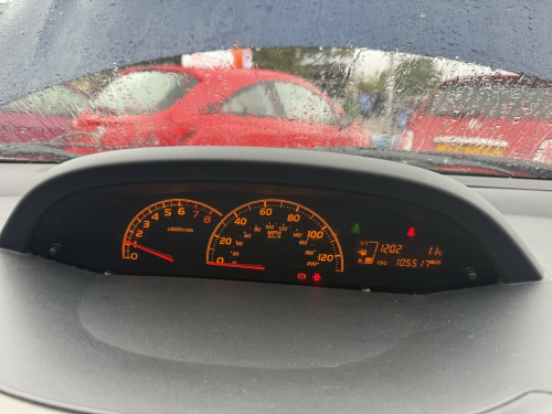 Toyota Yaris  1.0 VVT-i TR