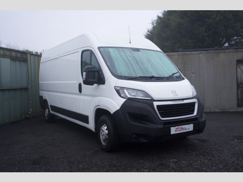 Peugeot Boxer  2.2 BlueHDi 335 Professional Panel Van 5dr Diesel Manual L3 H2 Euro 6 (s/s)