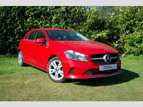 Mercedes-Benz A-Class A180 1.6 A180 Sport (Executive) Hatchback 5dr Petrol 7G-DCT Euro 6 (s/s) (122 ps