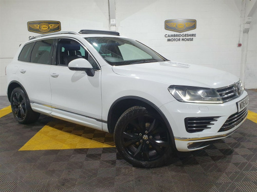 Volkswagen Touareg  3.0 TDI V6 BlueMotion Tech R-Line Tiptronic 4WD Euro 6 (s/s) 5dr