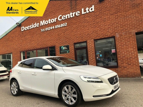 Volvo V40  2.0 D3 Inscription Hatchback 5dr Diesel Auto Euro 