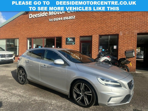 Volvo V40  2.0 D2 R-Design Pro Hatchback 5dr Diesel Manual Eu