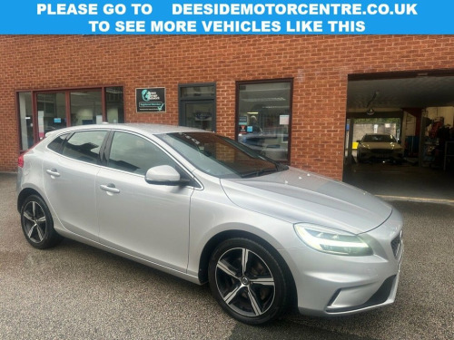Volvo V40  2.0 T2 GPF R-Design Nav Plus Hatchback 5dr Petrol  