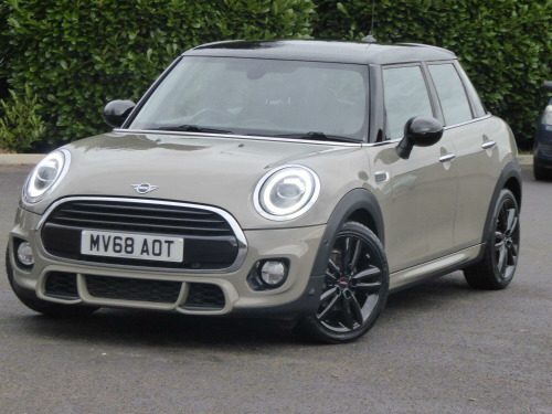 MINI Hatch  1.5 5-Door Hatch Cooper AUTOMATIC