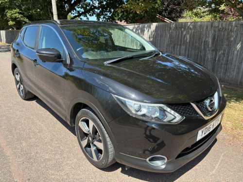 Nissan Qashqai  1.5 dCi N-Connecta SUV 5dr Diesel Manual 2WD Euro 